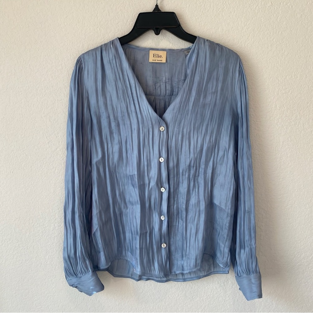 Elie Tahari Women's Small Light Blue Silk V-Neck Pleated Button‎ Down Blouse